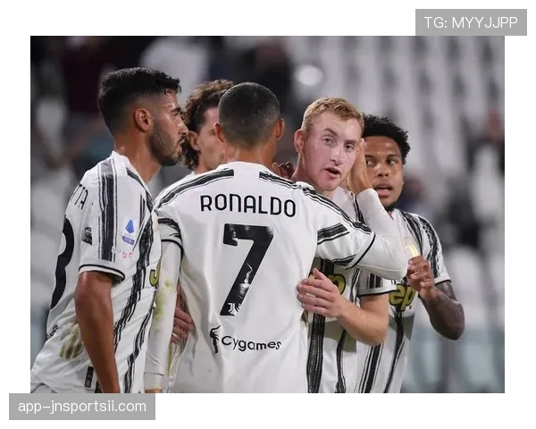 尤文图斯中场失控频遭断球，节奏紊乱下创造力缺失问题凸显