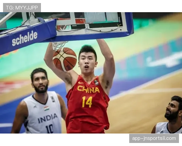 姚明内线高效篮下终结率显著领先同届中锋