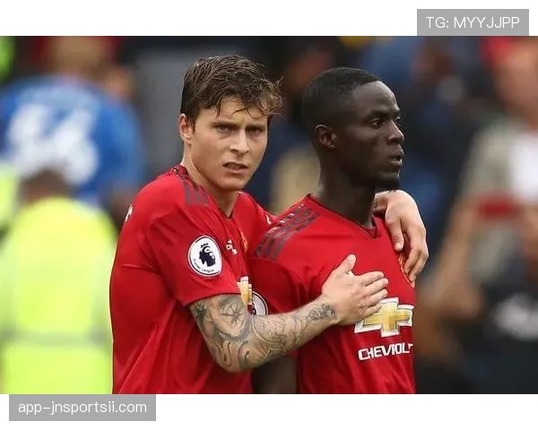 压制空中对抗稳住后防本赛季马奎尔胜林德洛夫